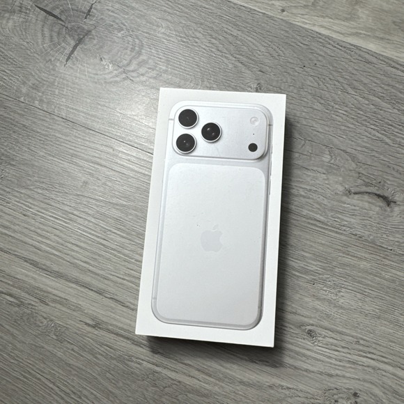 iPhone 17 Pro MAX Silver 256gb Original EMPTY BOX ONLY A3257 - Picture 11 of 16